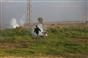 قوات الاحتلال تطلق قنابل الغاز تجاه المزارعين شرق خانيونس